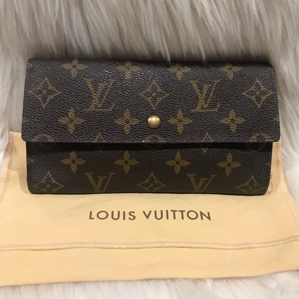 Authentic Louis Vuitton Sarah Wallet #9.6K
